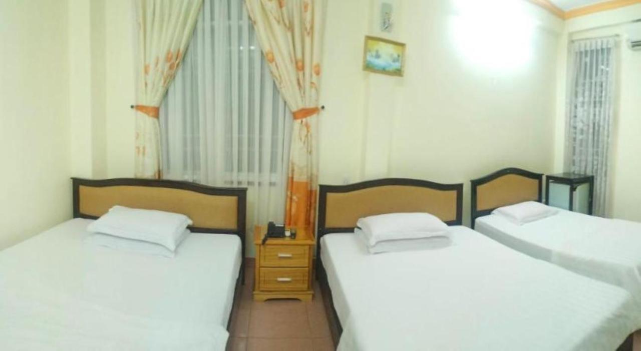 Cat Phu Hotel Буонметхуот Екстер'єр фото